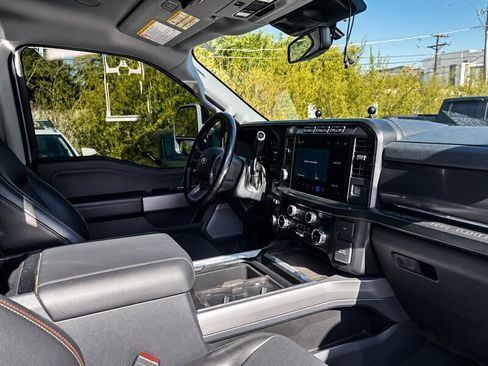 Used 2024 Ford F250 Lariat w/ Lariat Ultimate Package AWD/4WD image 14