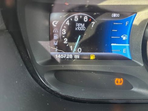 Used 2013 Ford Edge Limited image 17