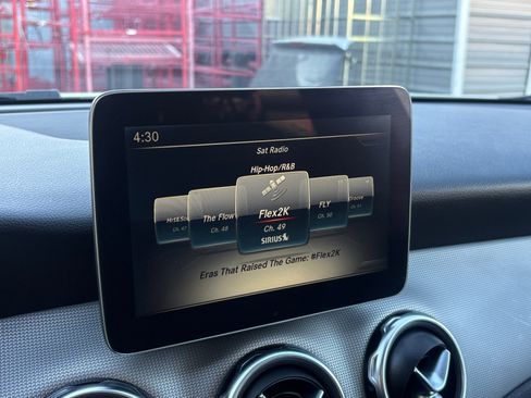 Used 2018 Mercedes-Benz GLA 250 4MATIC image 20