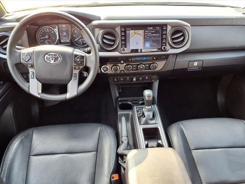 Used 2023 Toyota Tacoma TRD Off-Road image 4