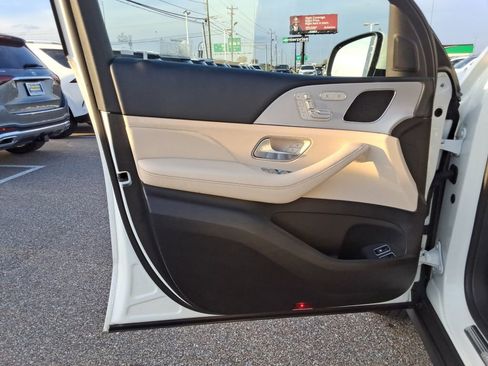 Certified 2024 Mercedes-Benz GLE 450e 4MATIC image 10