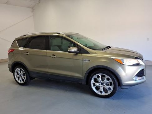Used 2014 Ford Escape Titanium FWD image 2