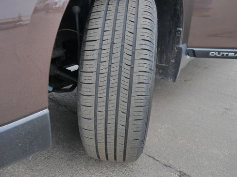 Used 2019 Subaru Outback 2.5i Limited w/ Popular Package #2 image 33