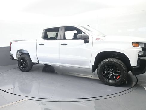 Used 2021 Chevrolet Silverado 1500 Custom Trail Boss AWD/4WD image 8