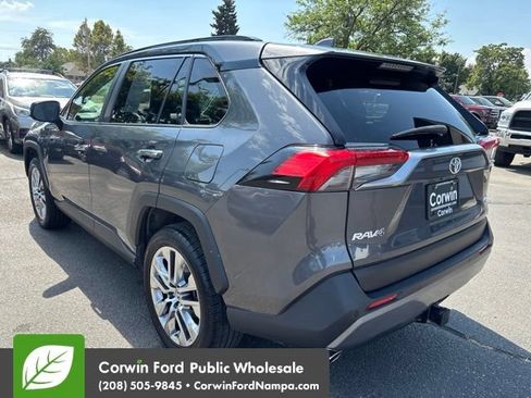 Used 2019 Toyota RAV4 Limited w/ Advanced Technology Package AWD/4WD image 7