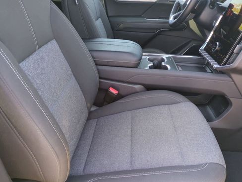 Used 2025 GMC Acadia Elevation image 20