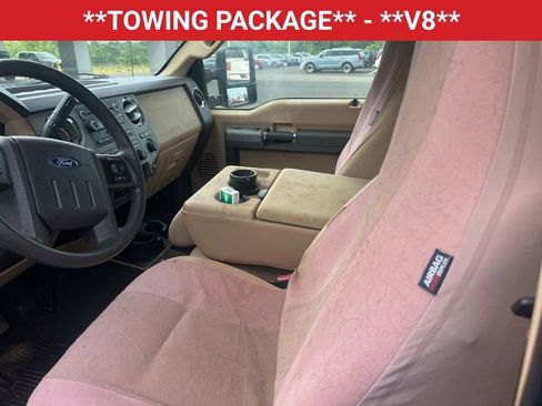 Used 2011 Ford F250 XLT w/ XLT Interior Pkg RWD image 3