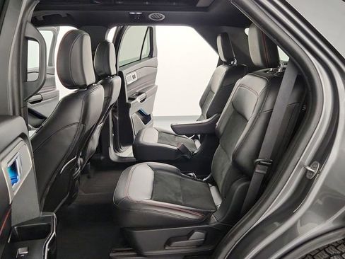 Used 2022 Ford Explorer ST-Line w/ Class IV Trailer Tow Package image 16