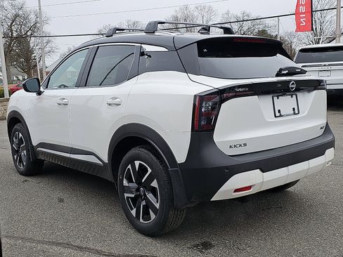 New 2026 Nissan Kicks SV w/ Cold Weather Package AWD/4WD image 3