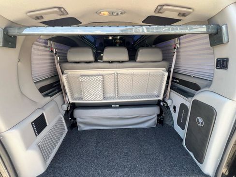 Used 2016 Chevrolet Express 2500 RWD image 54