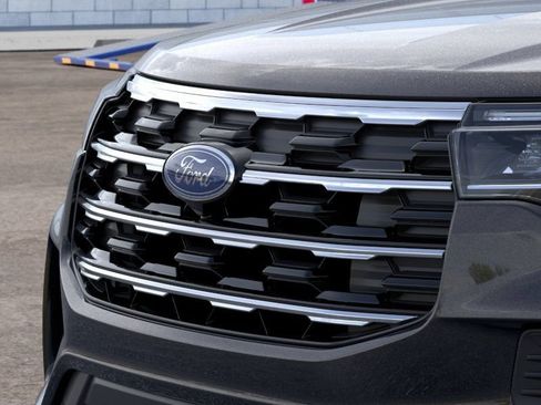 New 2026 Ford Explorer Active AWD/4WD image 17