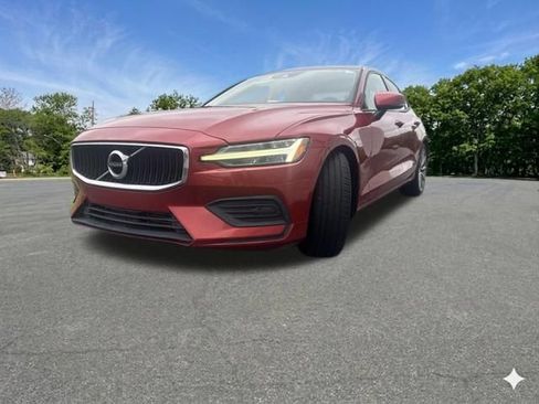 Used 2020 Volvo S60 T6 Momentum w/ Premium Package AWD/4WD image 3