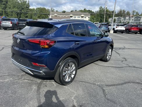 Used 2022 Buick Encore GX Essence w/ Advanced Technology Package AWD/4WD image 10