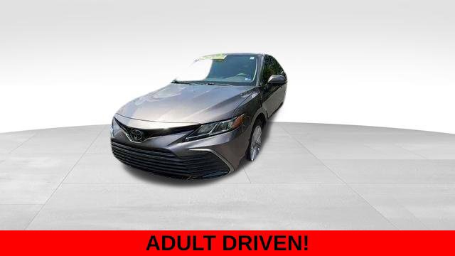 Used 2023 Toyota Camry LE FWD image 2