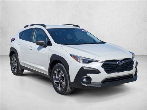 Used 2024 Subaru Crosstrek 2.0i Premium AWD/4WD image 3