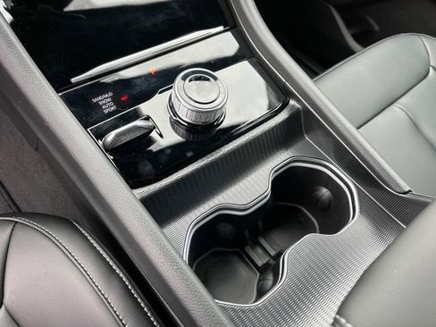 New 2025 Jeep Grand Cherokee Limited image 28