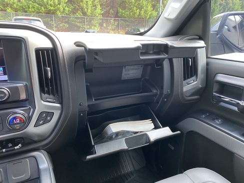 Used 2018 Chevrolet Silverado 1500 LTZ Z71 w/ LTZ Plus Package AWD/4WD image 30