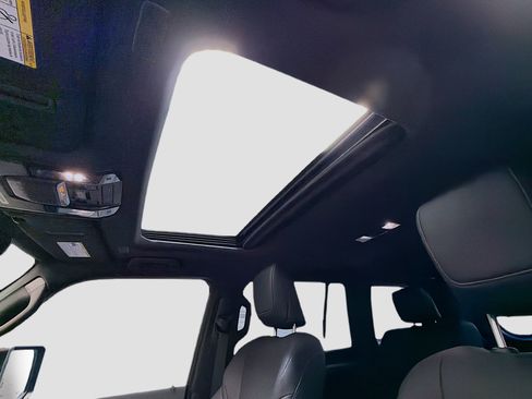 Used 2024 Lexus GX 550 w/ Cold Area Package AWD/4WD image 13