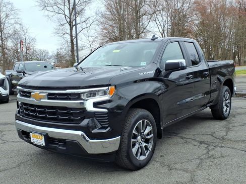 Used 2025 Chevrolet Silverado 1500 LT image 3