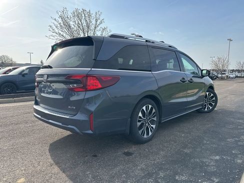 Used 2025 Honda Odyssey Elite image 12