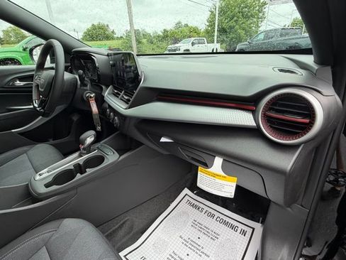 New 2026 Chevrolet Trax RS FWD image 36