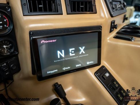 Used 1999 HUMMER H1 4-Door Hard Top image 19