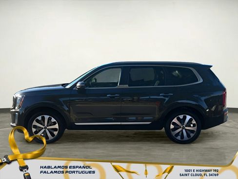 Used 2022 Kia Telluride S image 3