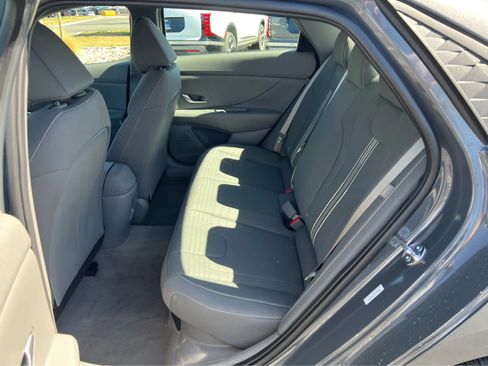 New 2026 Hyundai Elantra Hybrid FWD image 26