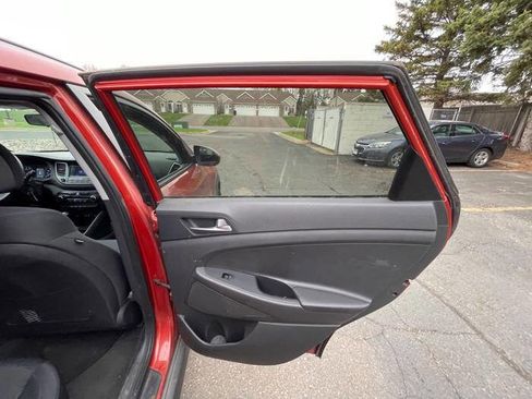 Used 2016 Hyundai Tucson SE w/ Option Group 02 FWD image 28