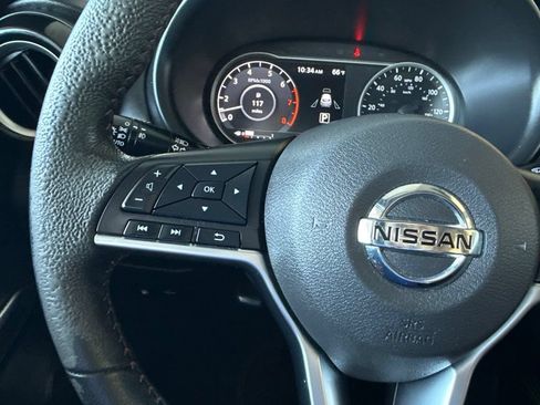 Used 2019 Nissan Kicks SR FWD image 32