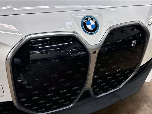 Used 2024 BMW i4 eDrive35 w/ Premium Package RWD image 31