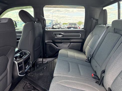 Used 2022 RAM 1500 Big Horn AWD/4WD image 13