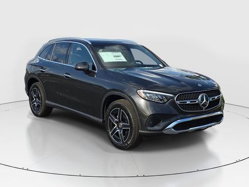 New 2026 Mercedes-Benz GLC 300 image 3