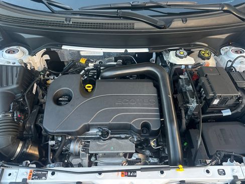 Used 2024 GMC Terrain SLE w/ Elevation Edition image 24