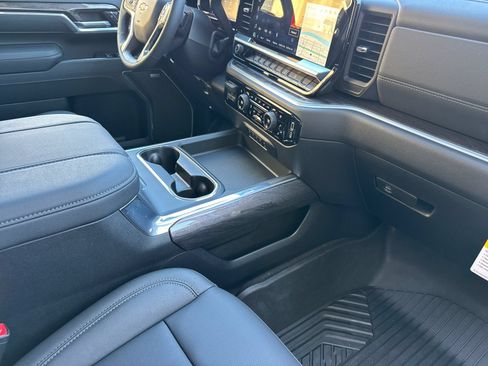 New 2026 Chevrolet Silverado 2500 LTZ w/ LTZ Premium Package AWD/4WD image 16