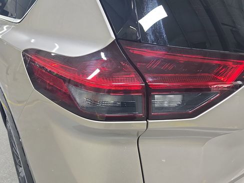 Used 2026 Nissan Rogue Platinum w/ Platinum Premium Package AWD/4WD image 33
