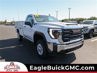 New 2025 GMC Sierra 2500 Pro w/ Convenience Package