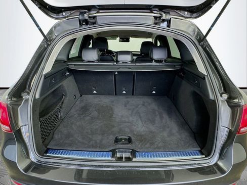 Used 2022 Mercedes-Benz GLC 300 image 24