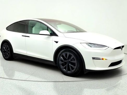 Used 2022 Tesla Model X AWD/4WD image 3