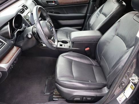 Used 2019 Subaru Outback 2.5i Limited AWD/4WD image 23