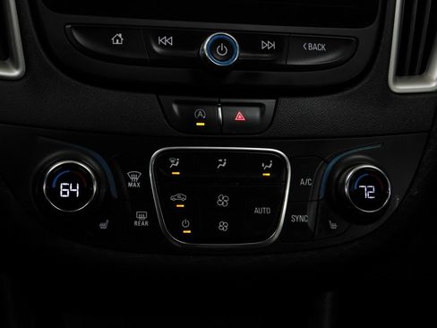 Used 2022 Chevrolet Malibu LT image 46