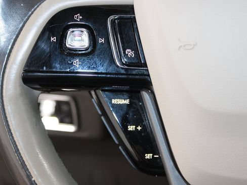 Used 2020 Lincoln Corsair Reserve w/ Equipment Group 202A AWD/4WD image 38