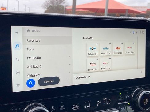 Used 2025 Toyota Highlander Platinum image 23