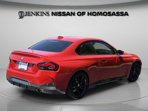 Used 2022 BMW 230i Coupe w/ M Sport Package RWD image 3