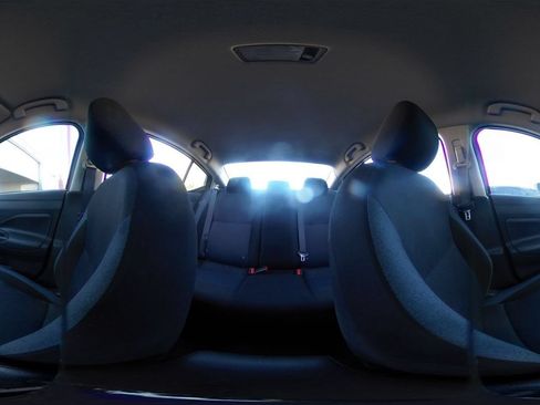 Used 2025 Nissan Versa SV FWD image 40