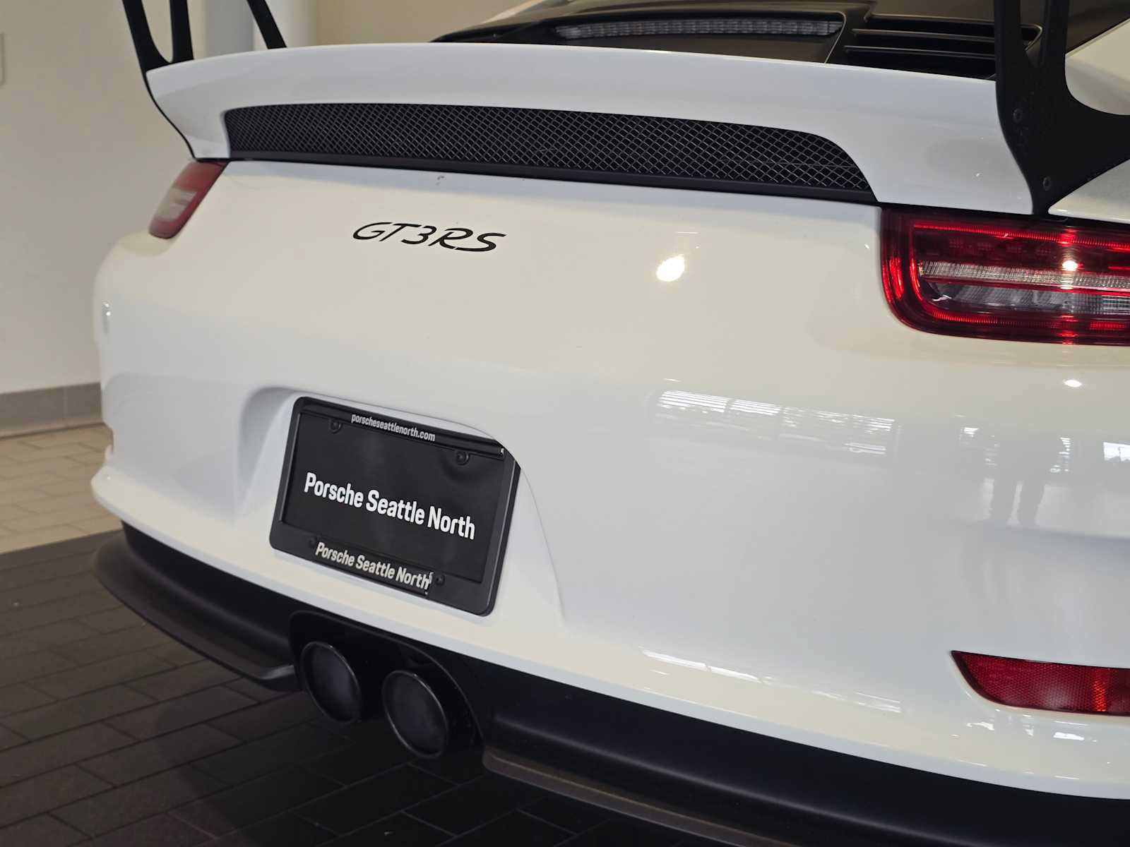 Used 2016 Porsche 911 GT3 RS RWD image 14