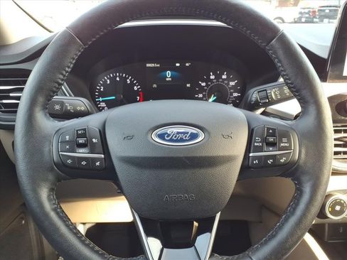 Used 2020 Ford Escape SEL image 31