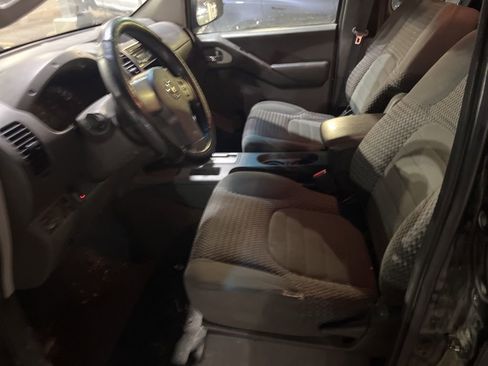 Used 2007 Nissan Frontier SE w/ SE Value Truck Pkg image 10