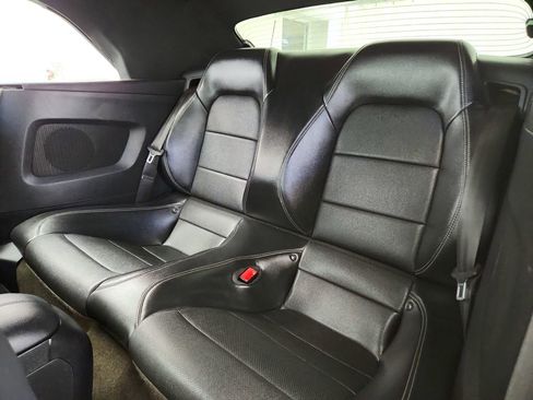 Used 2019 Ford Mustang Premium RWD image 19