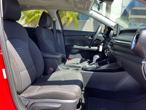 Used 2019 Kia Forte S w/ S Premium Package FWD image 22